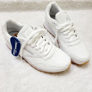 Reebok classic leather shoes 7 new